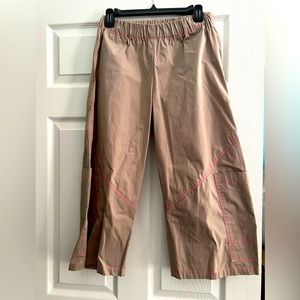 NWOT Khaki all cotton cropped pants
